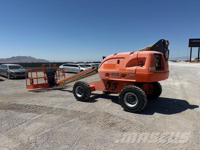JLG 400S 견인식 전동이동 리프트