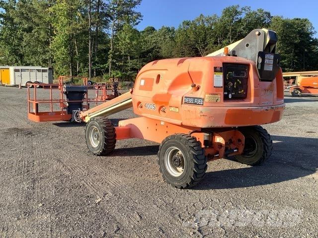 JLG 400S 견인식 전동이동 리프트