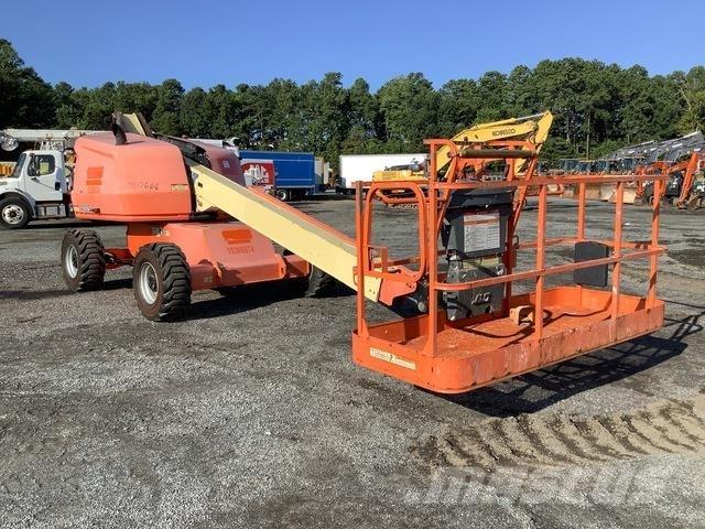 JLG 400S 견인식 전동이동 리프트
