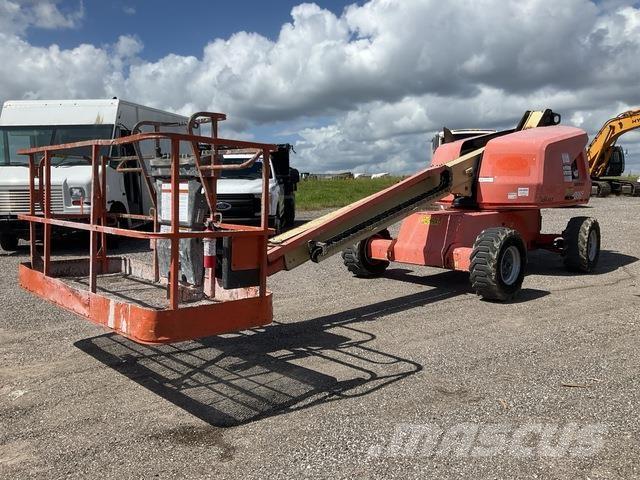 JLG 400S 견인식 전동이동 리프트