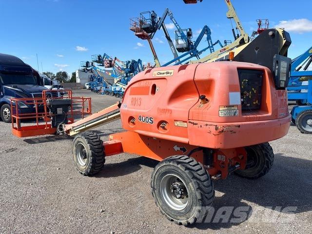 JLG 400S 견인식 전동이동 리프트