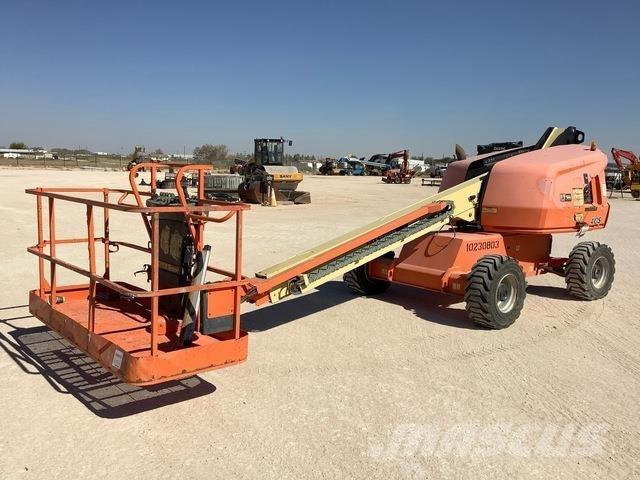 JLG 400S 견인식 전동이동 리프트