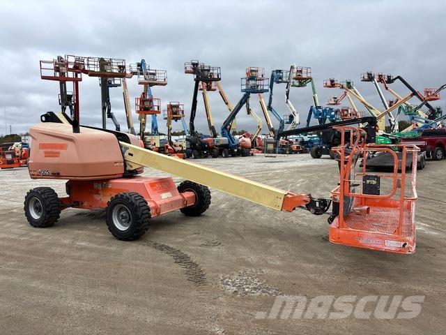 JLG 400S 견인식 전동이동 리프트