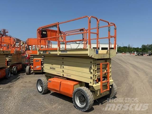JLG 4069LE 가위형 리프트
