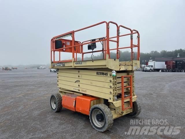 JLG 4069LE 가위형 리프트