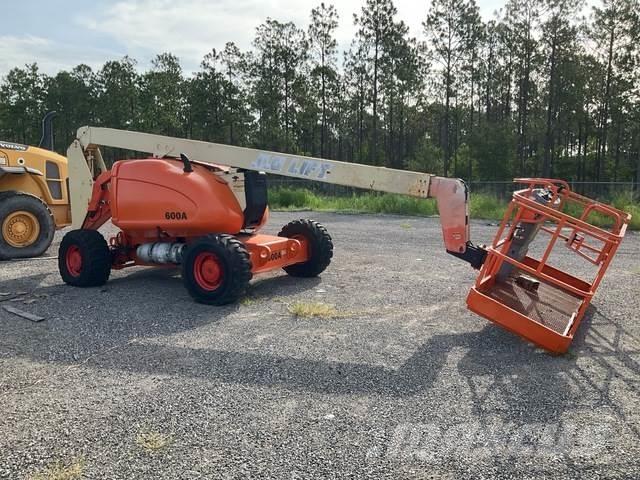 JLG 600A 관절형 전동이동 리프트