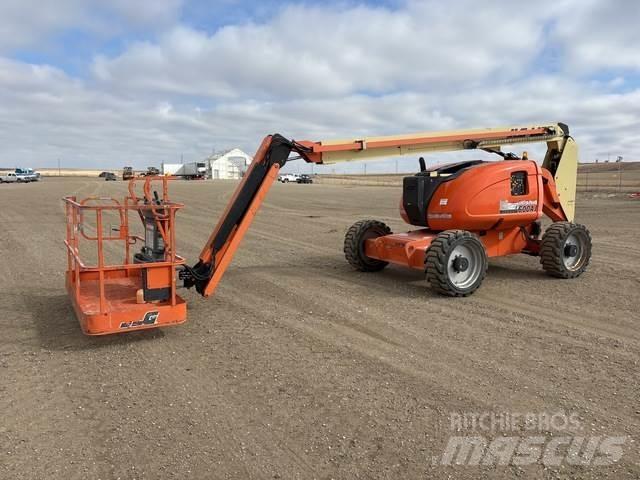 JLG 600AJ 관절형 전동이동 리프트