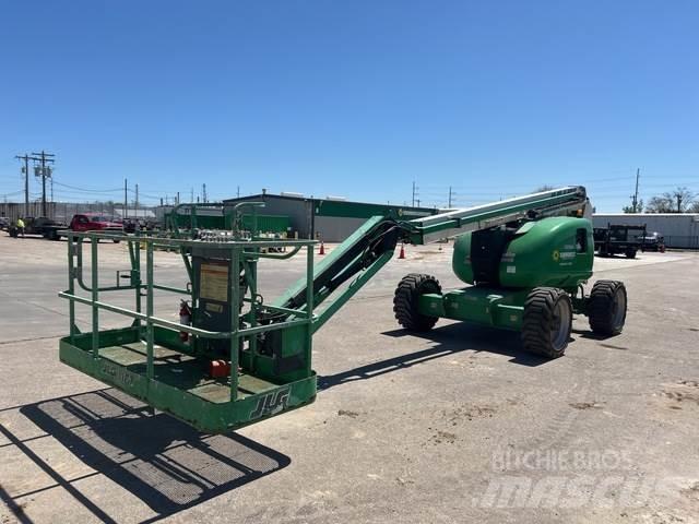 JLG 600AJ 관절형 전동이동 리프트