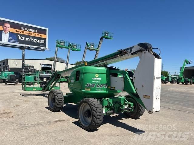 JLG 600AJ 관절형 전동이동 리프트