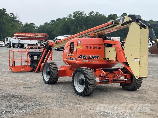 JLG 600AJ 관절형 전동이동 리프트