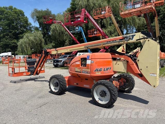 JLG 600AJ 관절형 전동이동 리프트