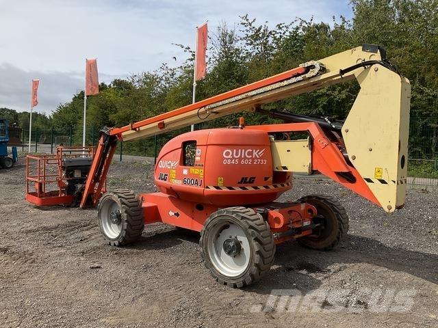 JLG 600AJ 관절형 전동이동 리프트
