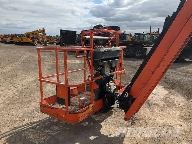 JLG 600AJ 관절형 전동이동 리프트