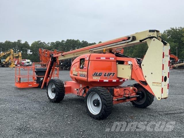 JLG 600AJ 관절형 전동이동 리프트