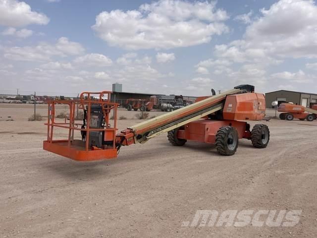 JLG 600S 견인식 전동이동 리프트
