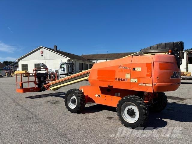 JLG 600S 견인식 전동이동 리프트