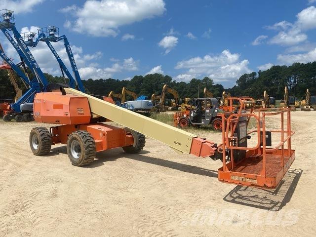 JLG 600S 견인식 전동이동 리프트