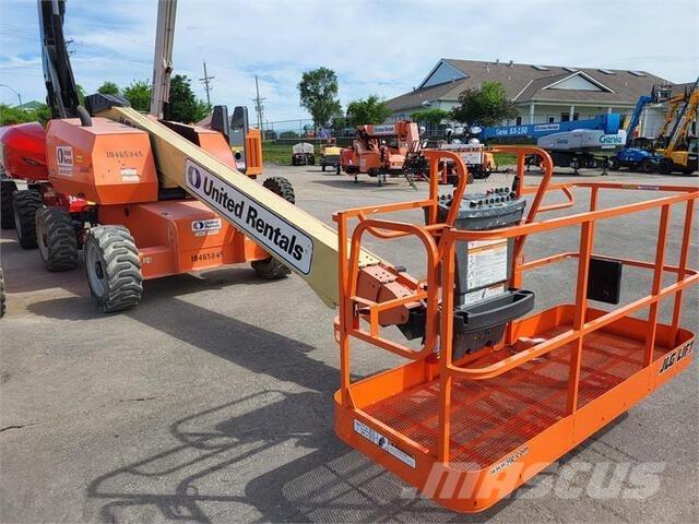 JLG 600S 견인식 전동이동 리프트