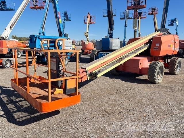 JLG 600S 견인식 전동이동 리프트