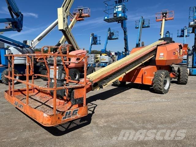 JLG 600S 견인식 전동이동 리프트
