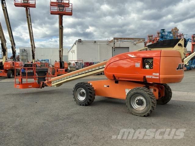 JLG 600S 견인식 전동이동 리프트