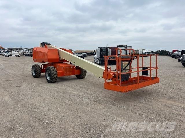 JLG 600S 견인식 전동이동 리프트