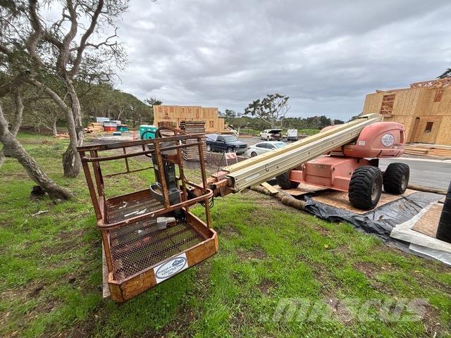 JLG 600S 견인식 전동이동 리프트