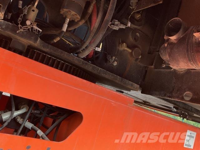 JLG 660SJ 견인식 전동이동 리프트