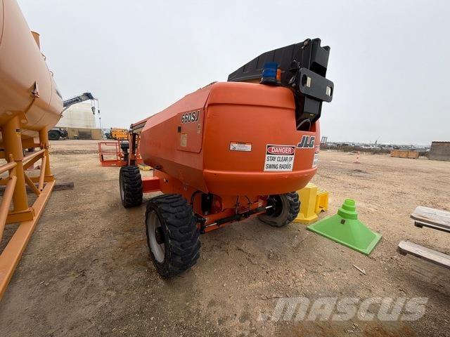 JLG 660SJ 견인식 전동이동 리프트