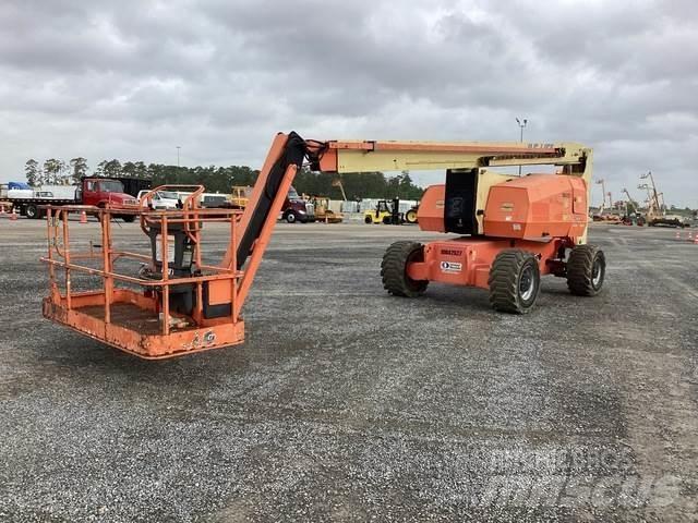 JLG 800 AJ 관절형 전동이동 리프트