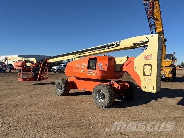 JLG 800 AJ 관절형 전동이동 리프트