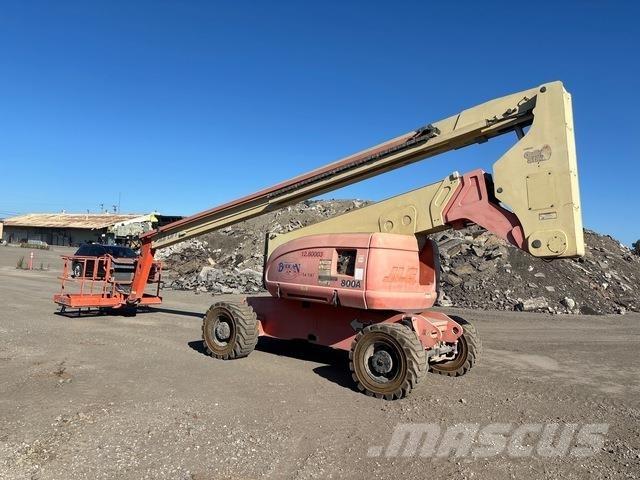 JLG 800A 관절형 전동이동 리프트