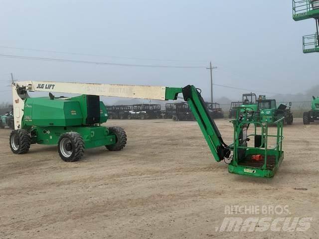 JLG 800AJ 관절형 전동이동 리프트