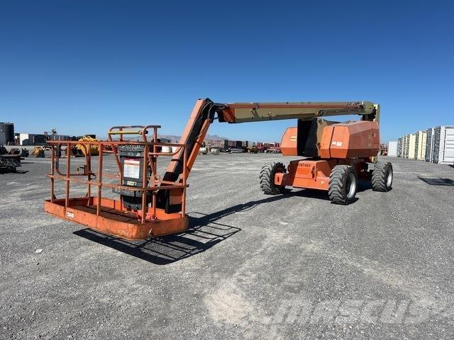 JLG 800AJ 관절형 전동이동 리프트