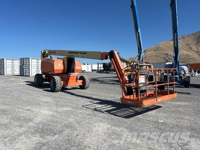 JLG 800AJ 관절형 전동이동 리프트