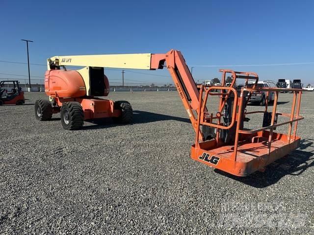 JLG 800AJ 관절형 전동이동 리프트