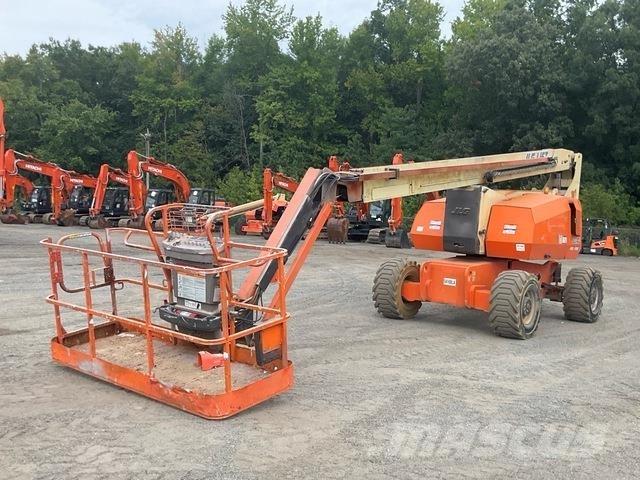 JLG 800AJ 관절형 전동이동 리프트