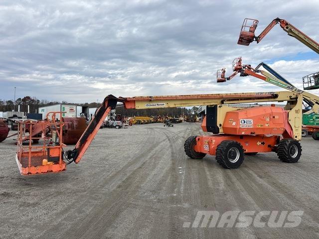 JLG 800AJ 관절형 전동이동 리프트