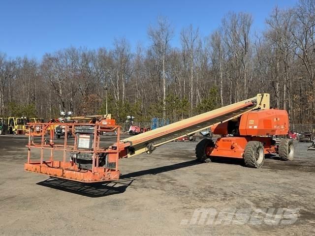 JLG 800S 견인식 전동이동 리프트