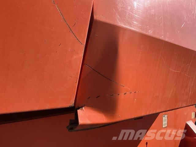 JLG 800S 견인식 전동이동 리프트