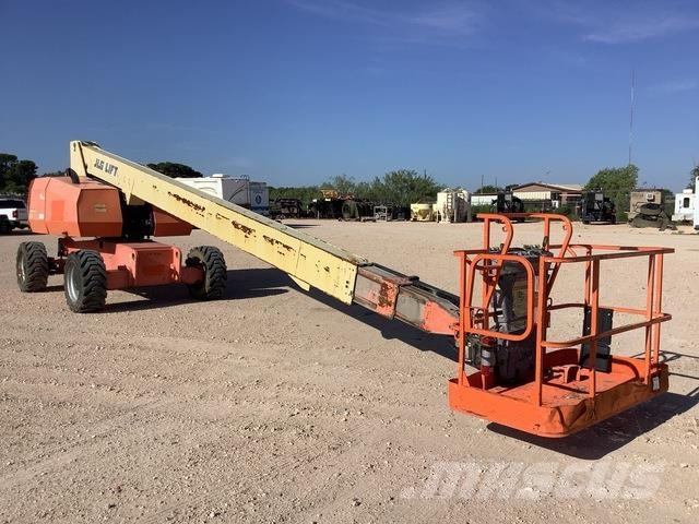 JLG 800S 견인식 전동이동 리프트