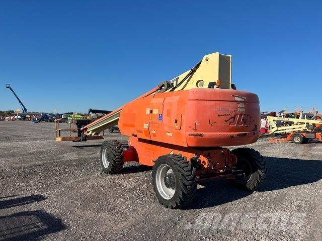JLG 800S 견인식 전동이동 리프트