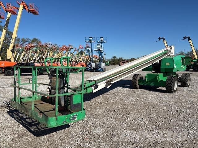 JLG 800S 견인식 전동이동 리프트