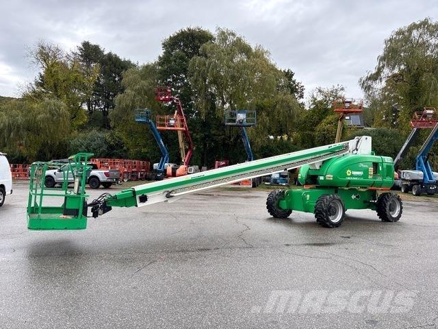 JLG 800S 견인식 전동이동 리프트