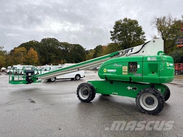JLG 800S 견인식 전동이동 리프트