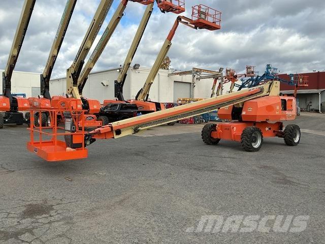JLG 800S 견인식 전동이동 리프트