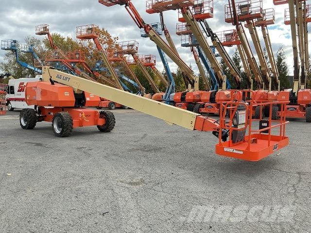 JLG 800S 견인식 전동이동 리프트