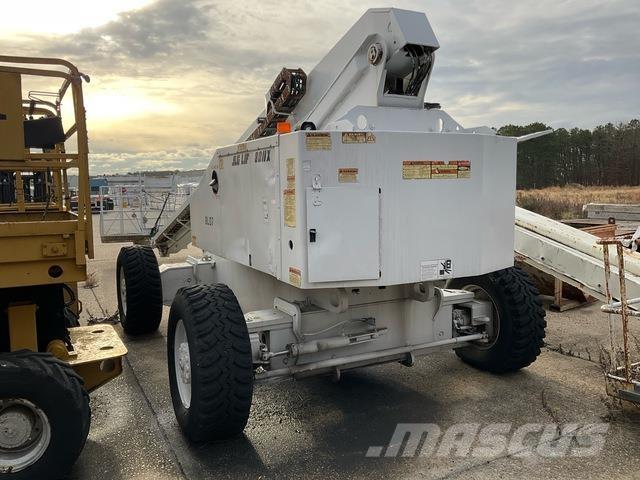 JLG 80HX 견인식 전동이동 리프트