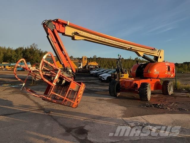 JLG 860SJ 관절형 전동이동 리프트