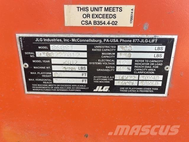 JLG 860SJ 견인식 전동이동 리프트